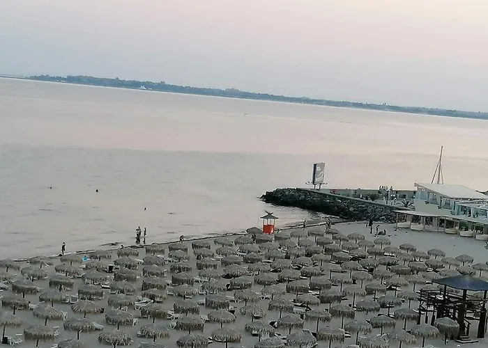 Casa Del Mar Апартамент *